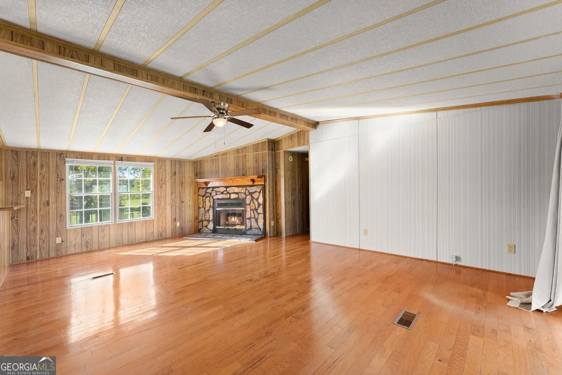 Photo of 6078 Farmer Road