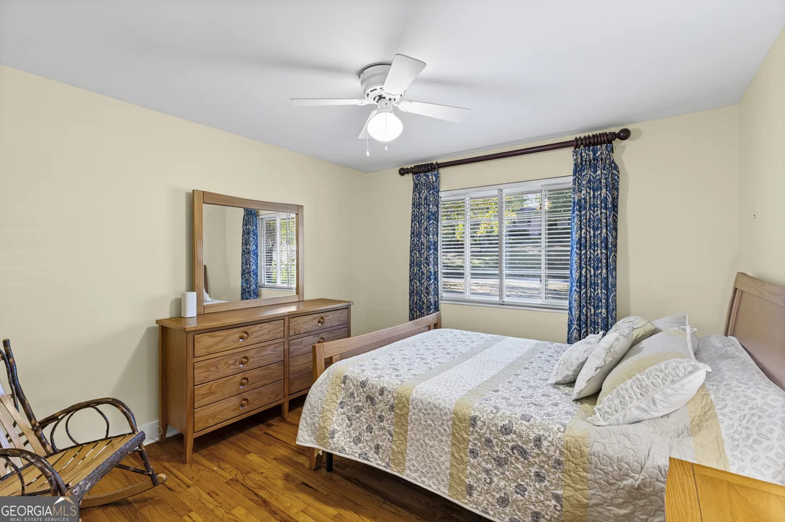 Photo of 2220 Edgewood Drive