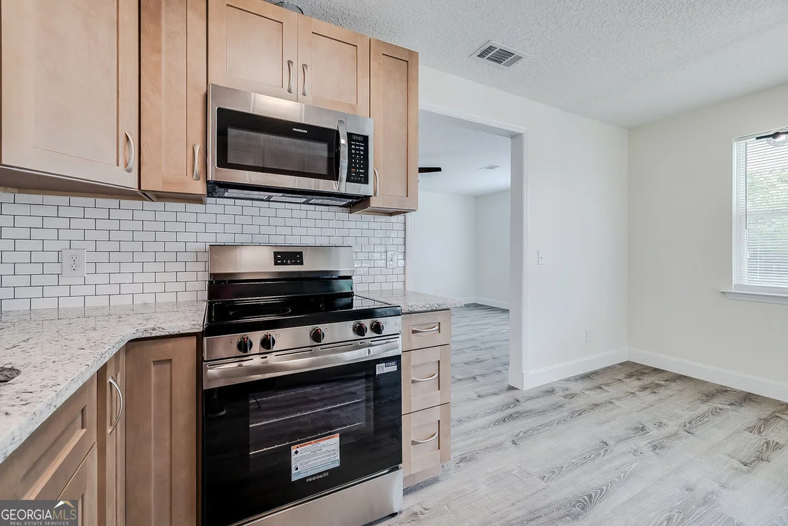 Photo of 308 E 4th Street