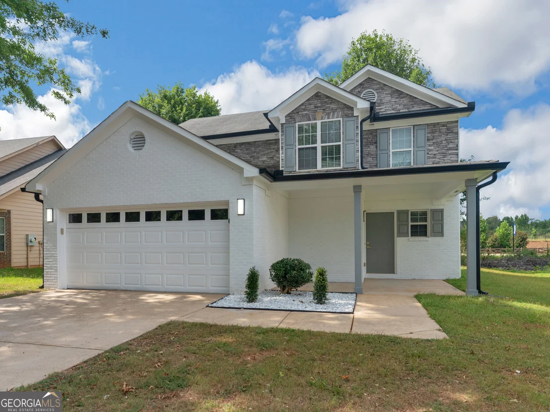 Photo of 493 Cathedral Drive