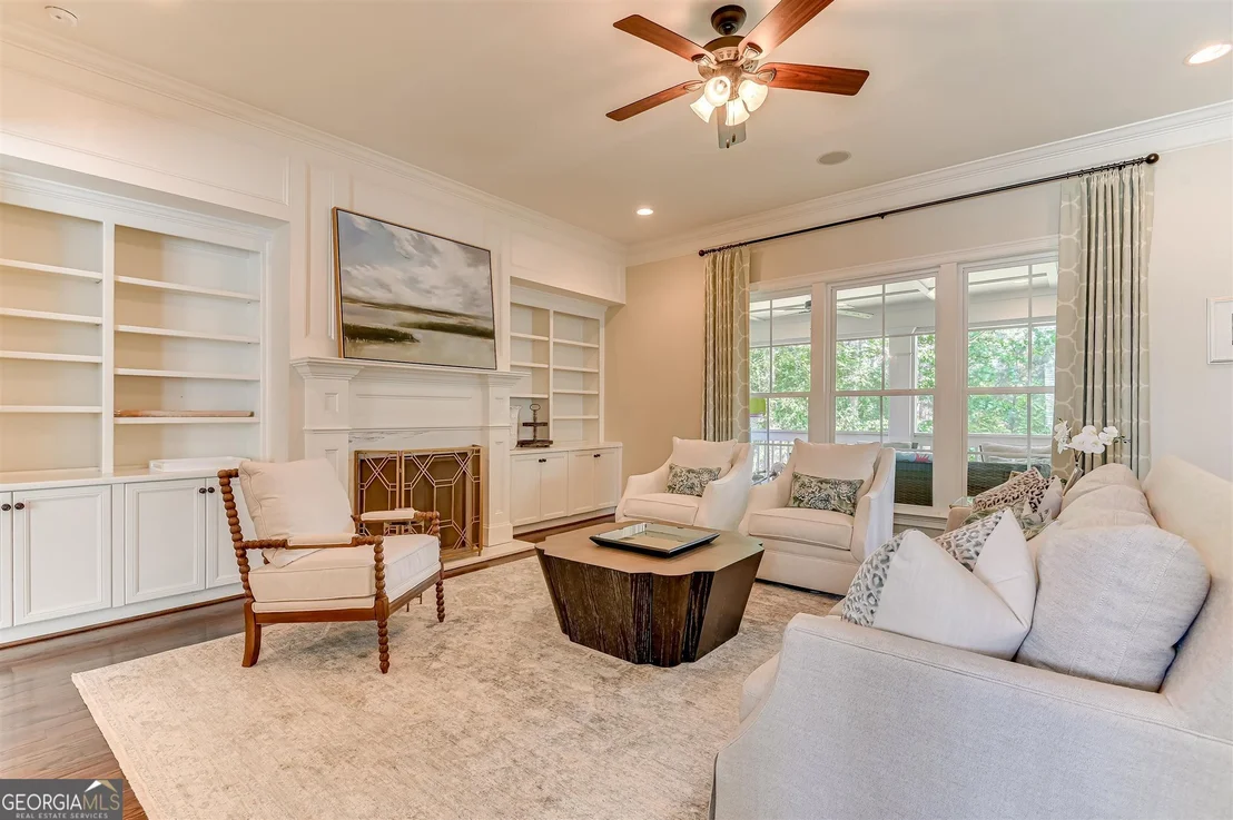 Photo of 1052 Emerald Place