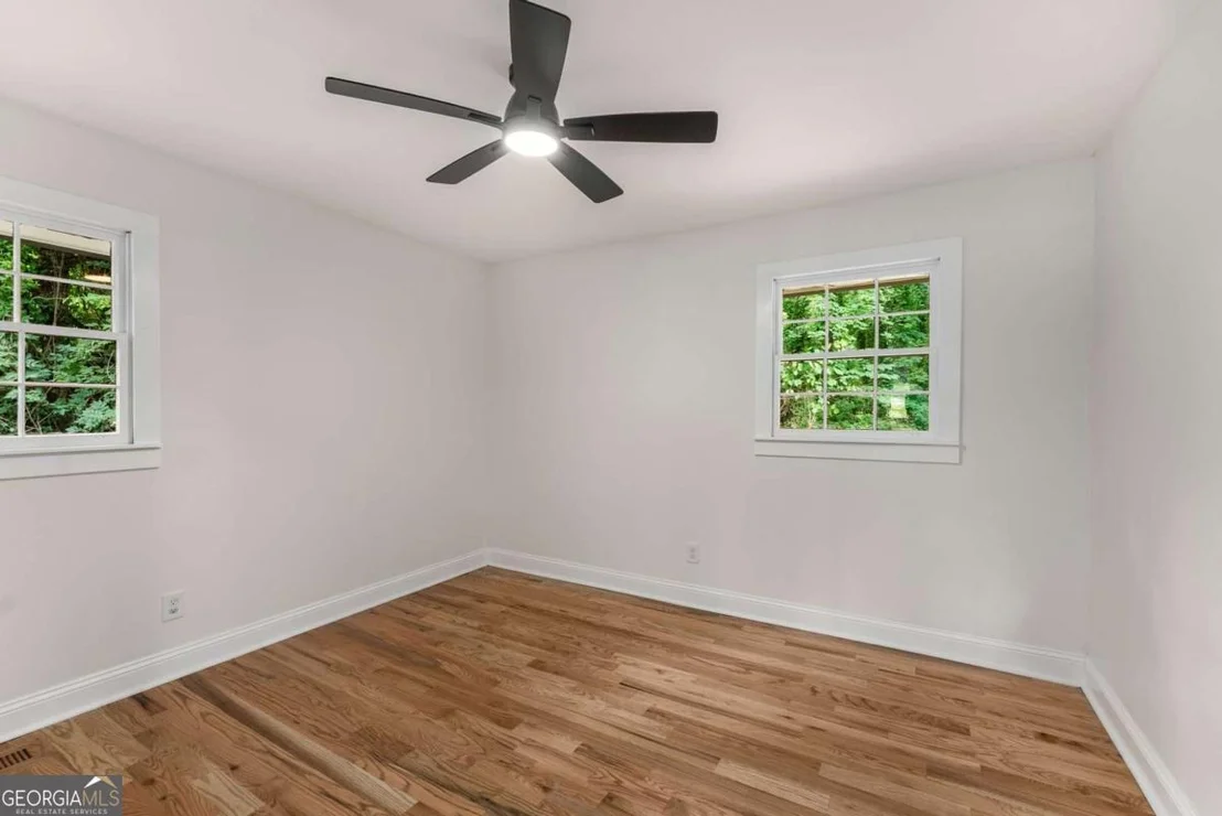 Photo of 57 Hillcrest Drive SE