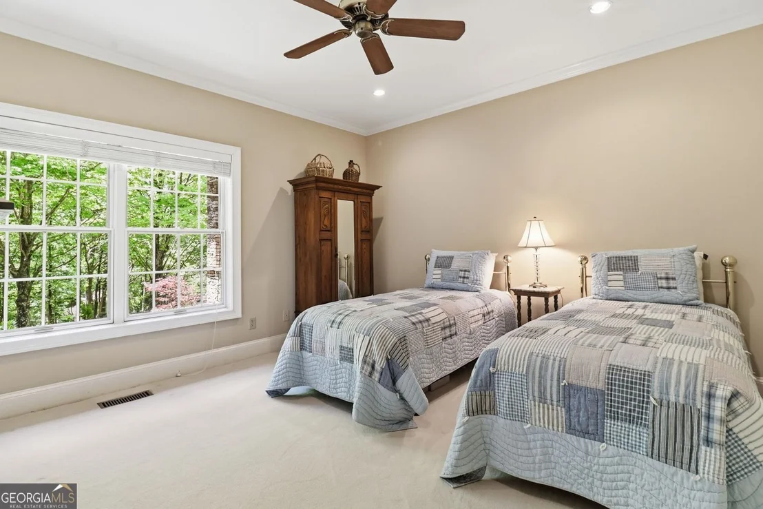 Photo of 560 Shetland Trace