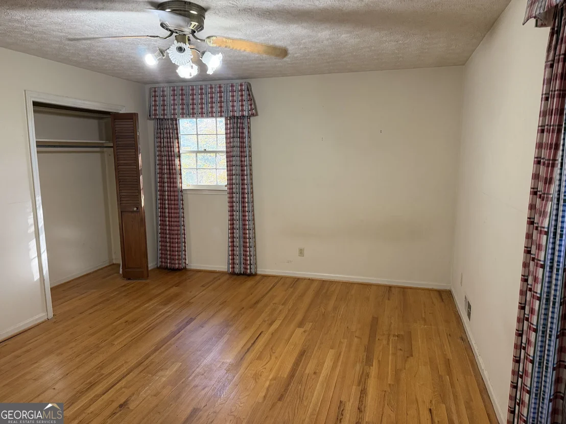 Photo of 299 Rainer Road