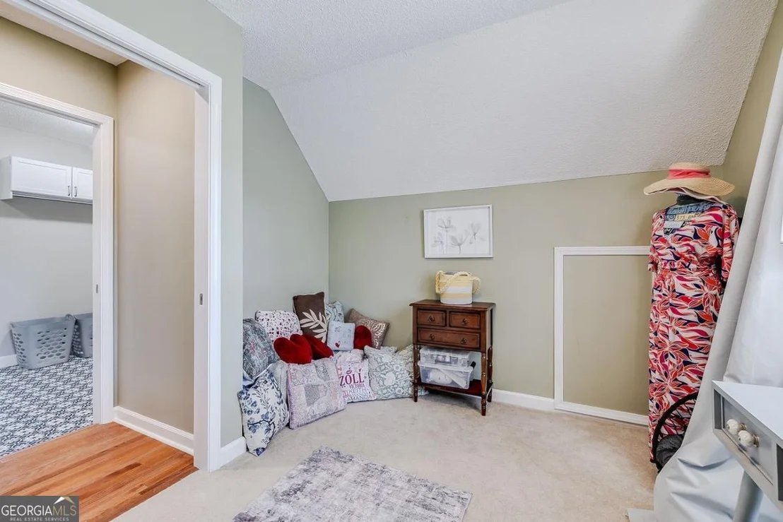 Photo of 152 Cambridge Drive