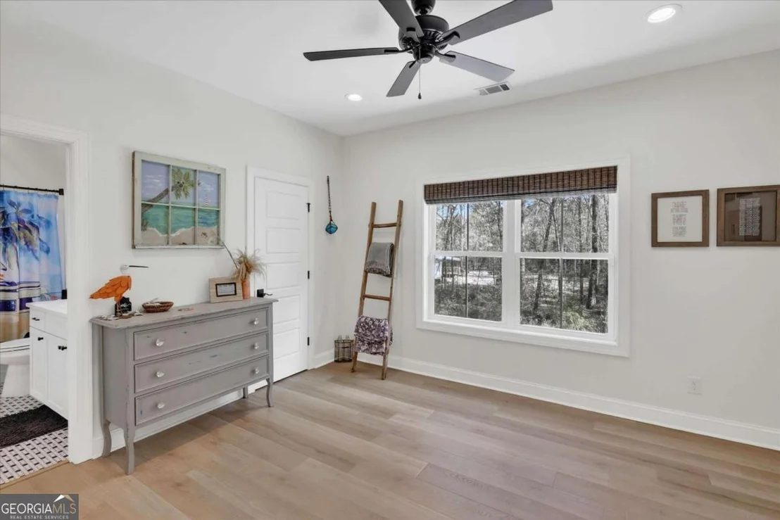 Photo of 320 Long Pond Road