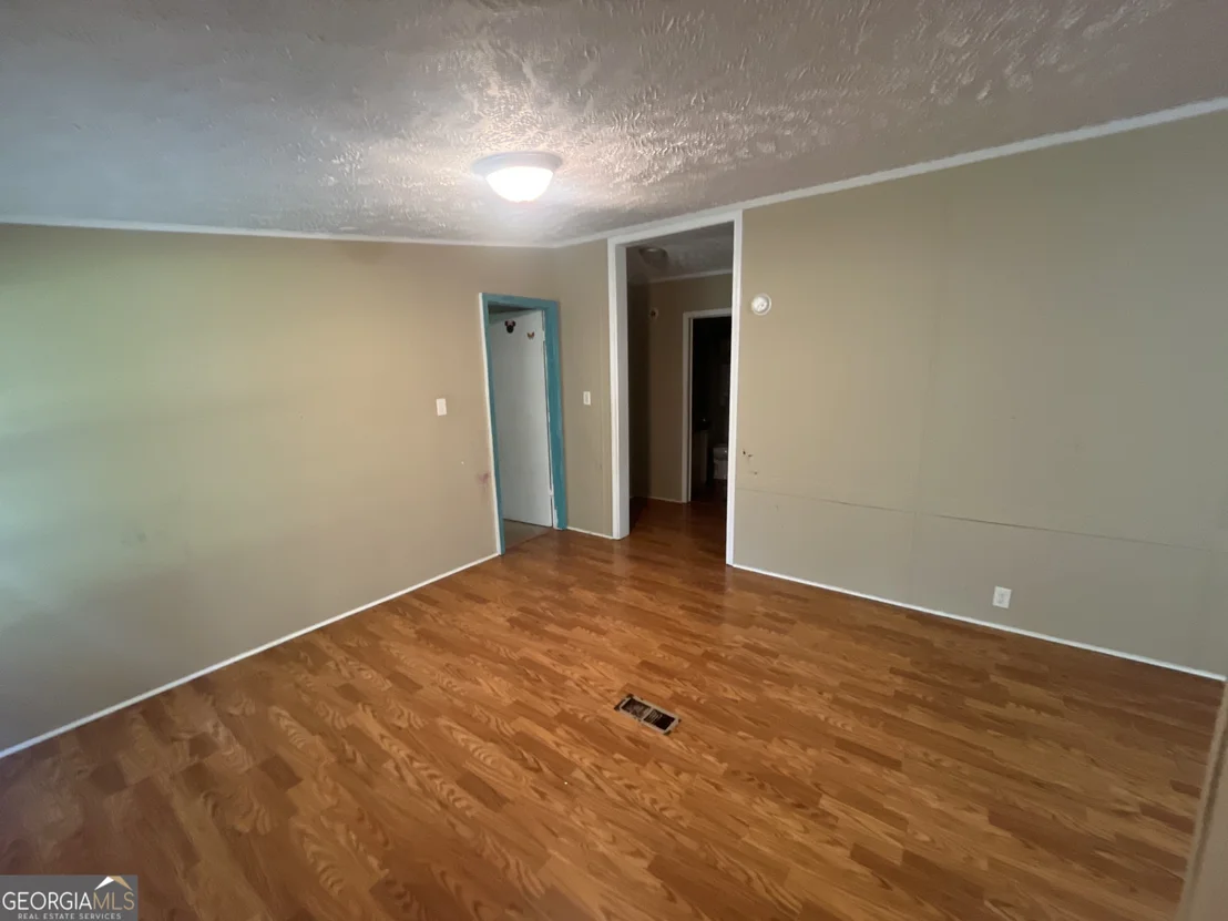 Photo of 627 Sanders Road