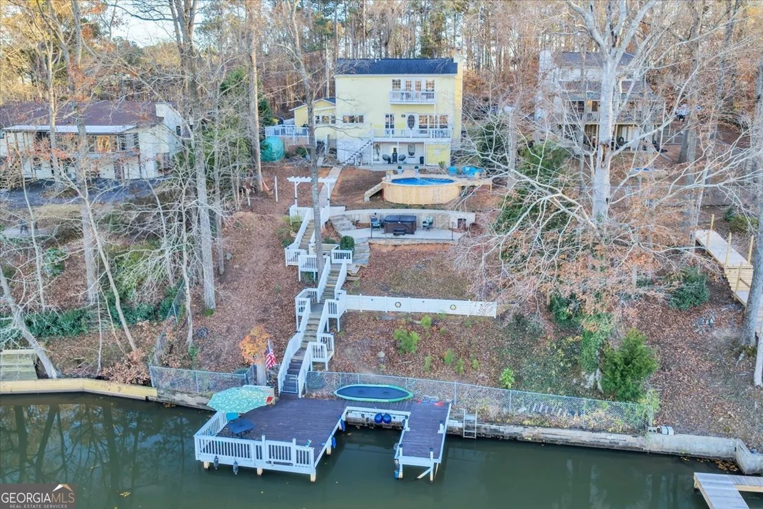 Photo of 330 Greentree Parkway