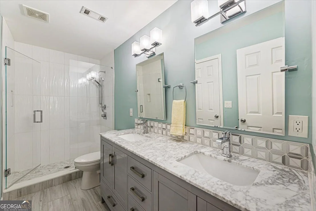 Photo of 3422 Blaisdell Road