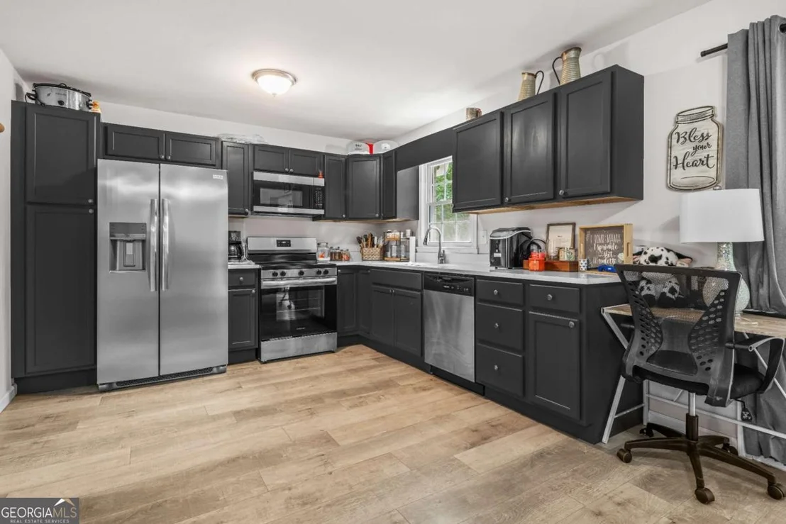 Photo of 112 Greenbriar Drive