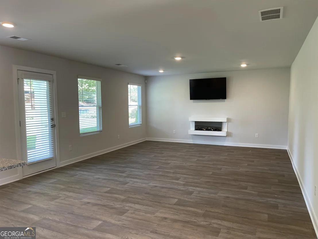 Photo of Unit A20 at 706 Windstream Drive