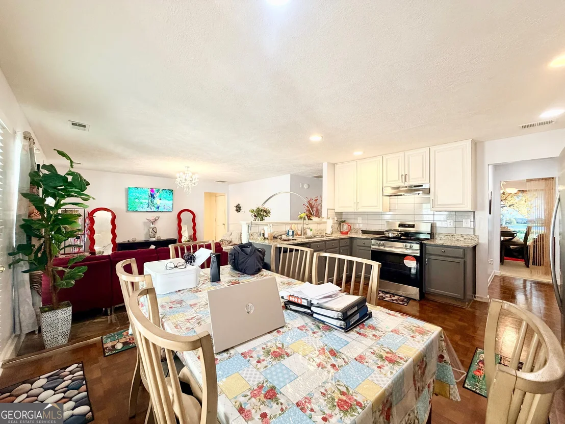 Photo of 7187 Walton Hill