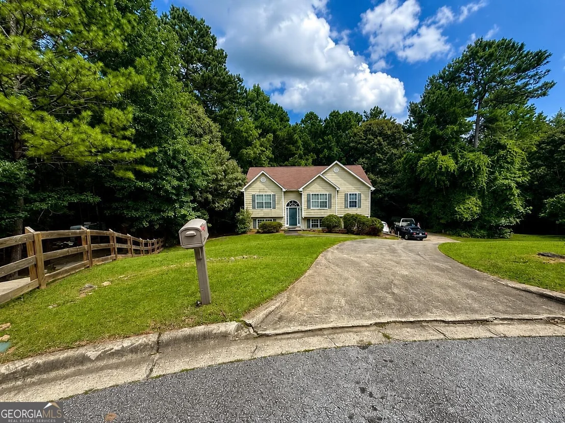 Photo of 129 Hampton Brook Drive