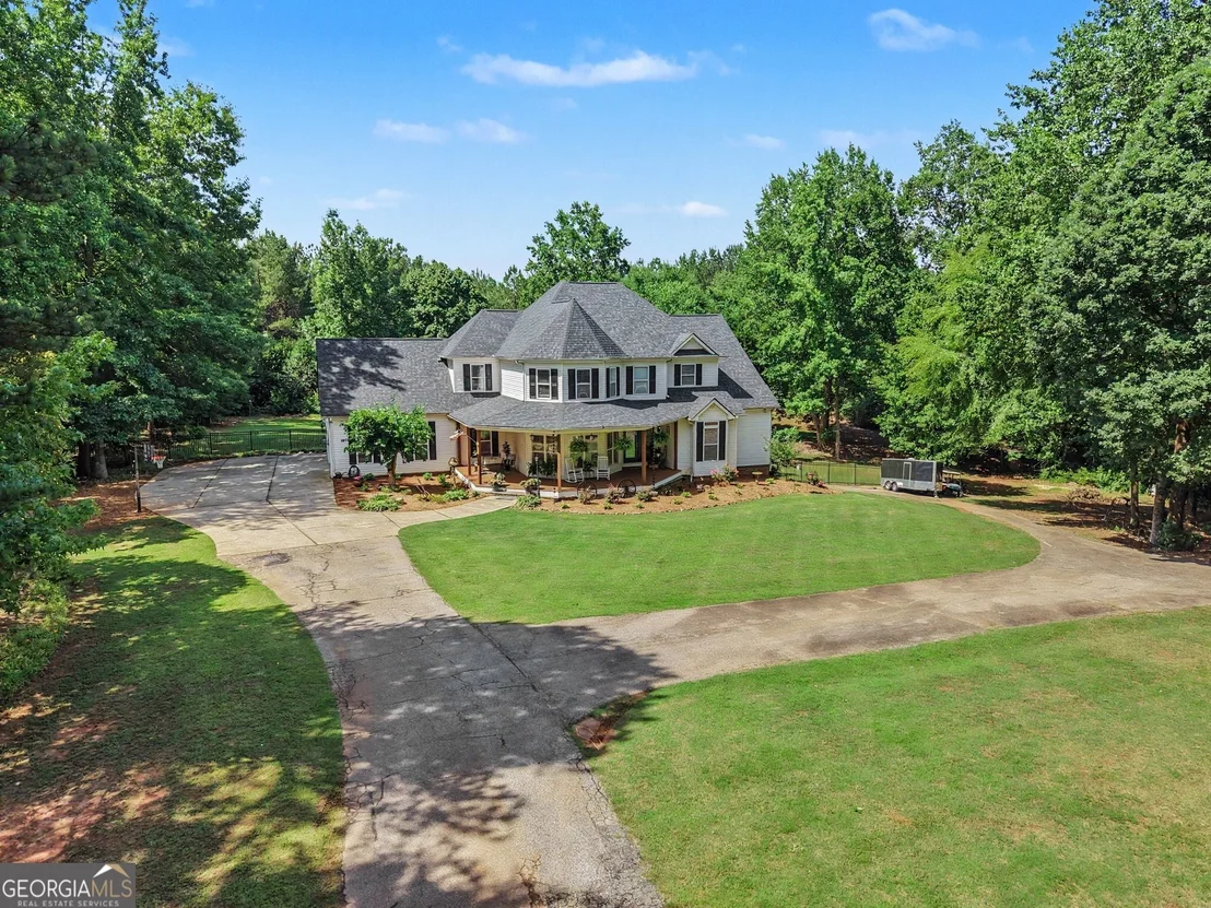 Photo of 385 Primrose Lane