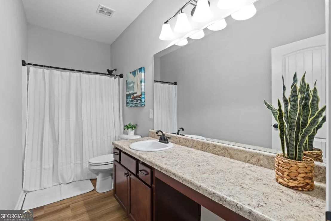 Photo of 604 Garden Grace