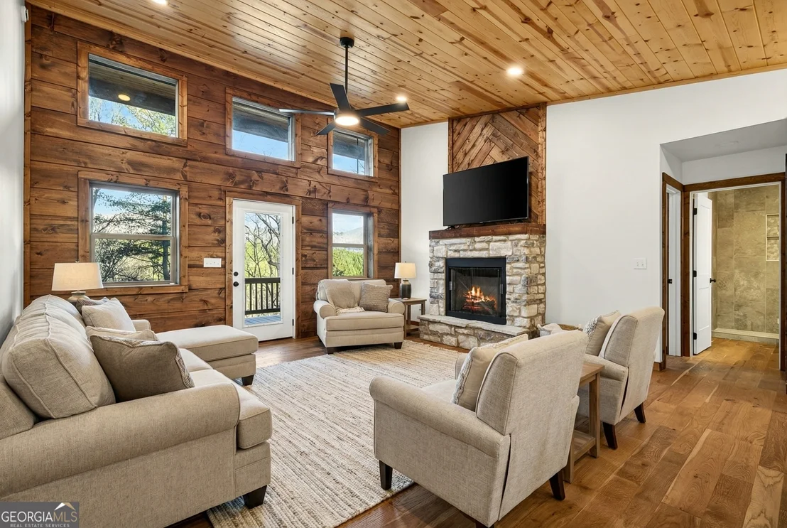 Photo of 324 Golden Eagle Drive