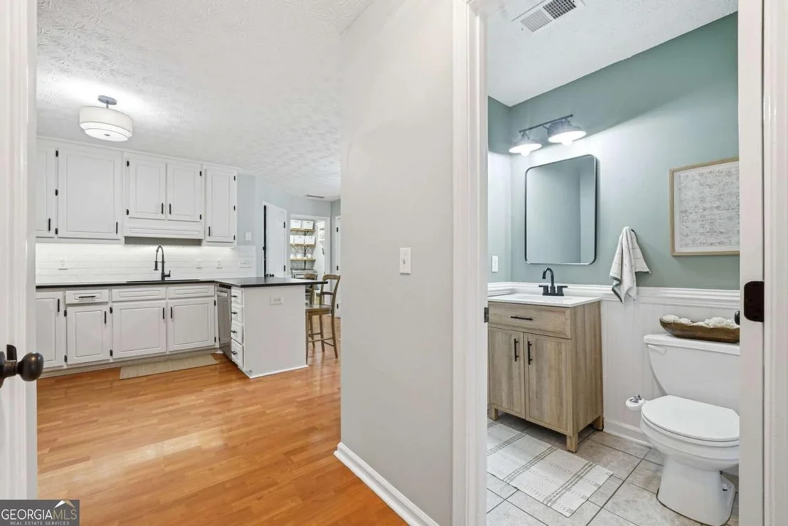 Photo of 3063 Rockview Drive