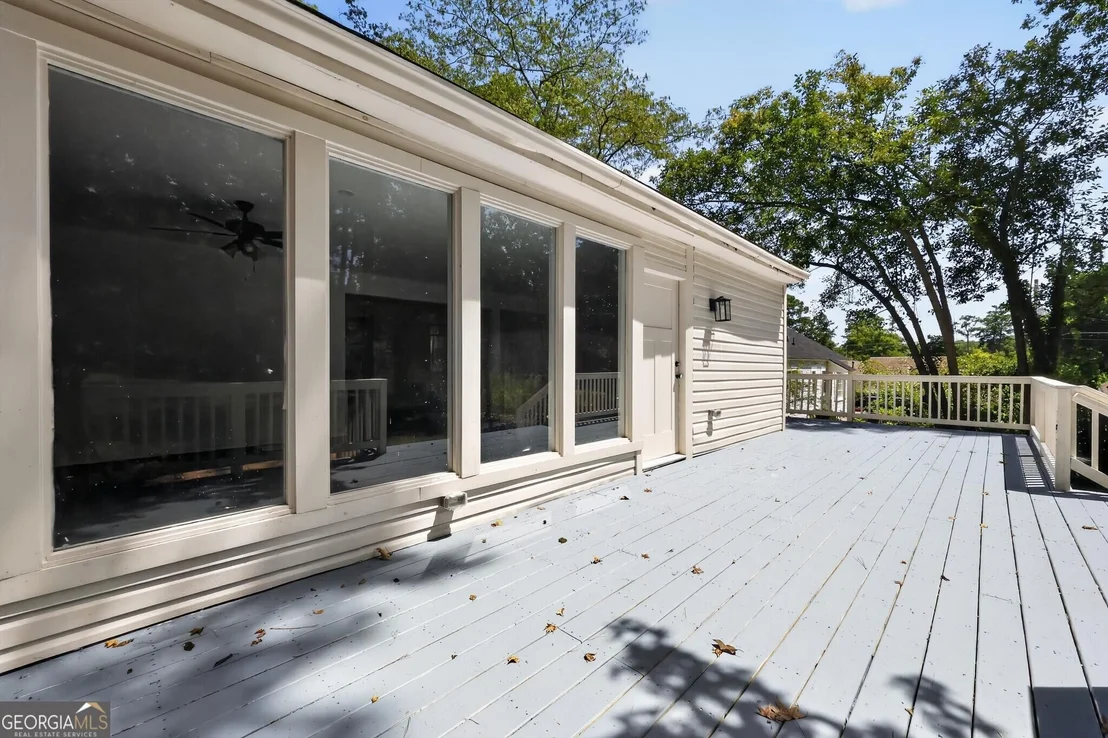 Photo of 562 Marjorie Place