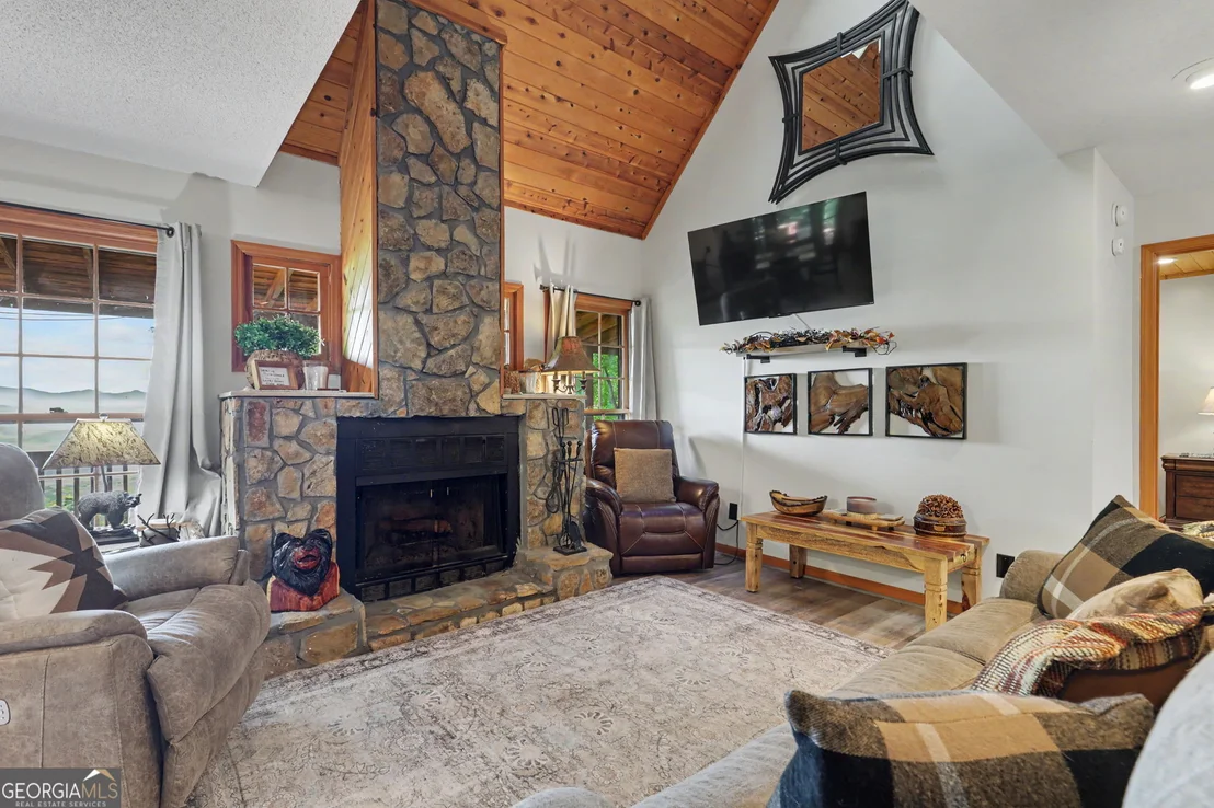 Photo of 44 Laquinta Lane