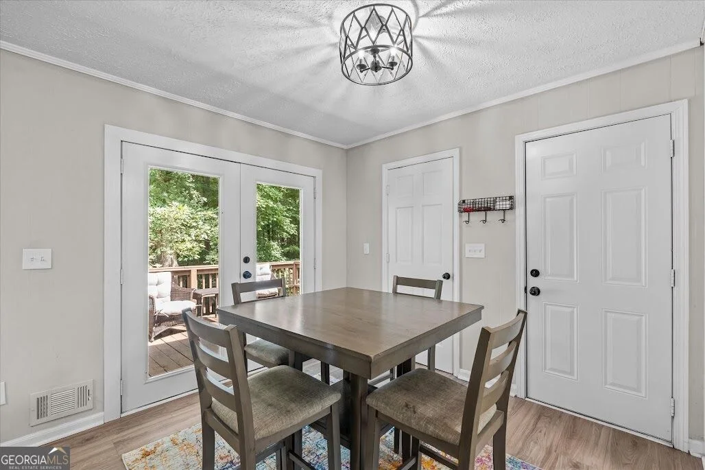 Photo of 215 Eldorado Drive