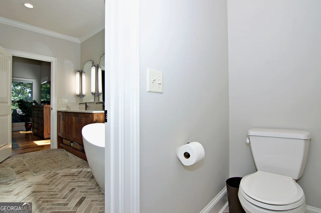 Photo of 231 Stelling Drive
