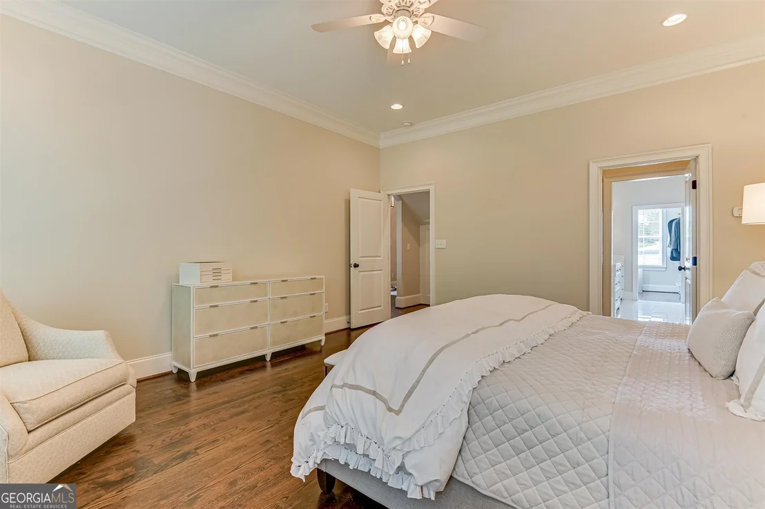 Photo of 1052 Emerald Place