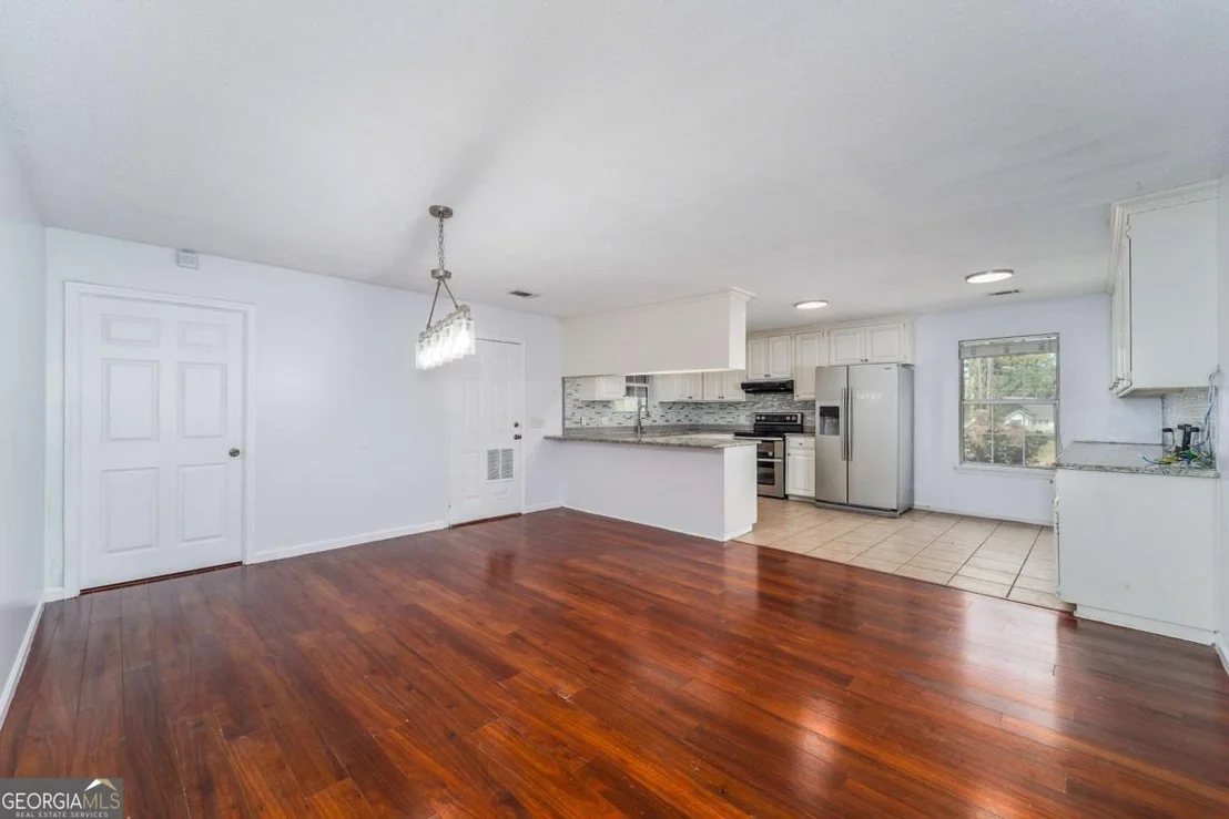 Photo of 301 Ridge Lane