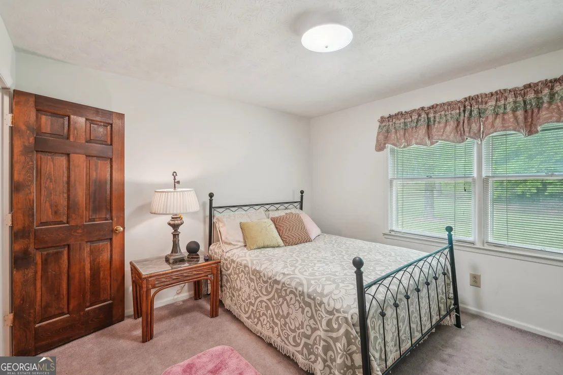 Photo of 8540 Ridge Road