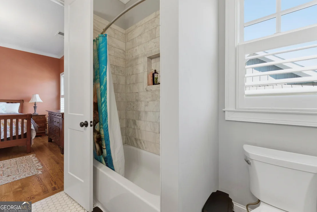 Photo of 1205 Oldfield Road