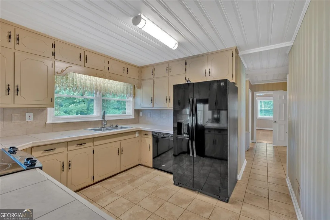 Photo of 107 Lakeview Drive