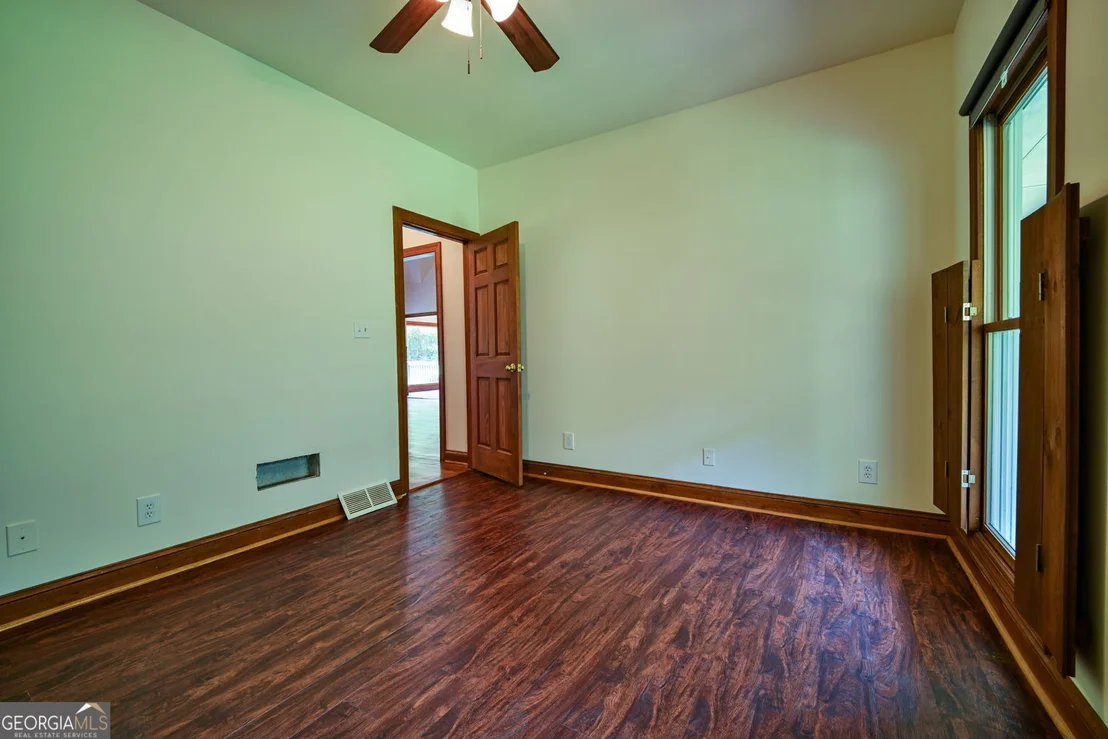 Photo of 160 River Lane
