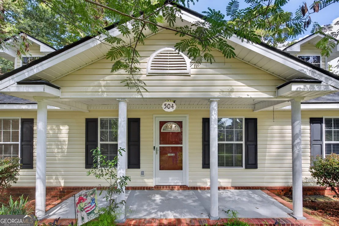 Photo of 504 Lake Drive