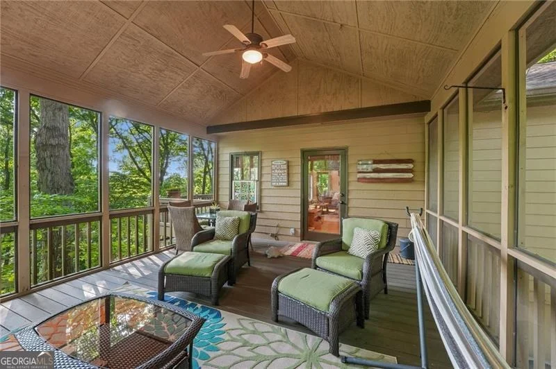 Photo of 1482 Valley View Drive