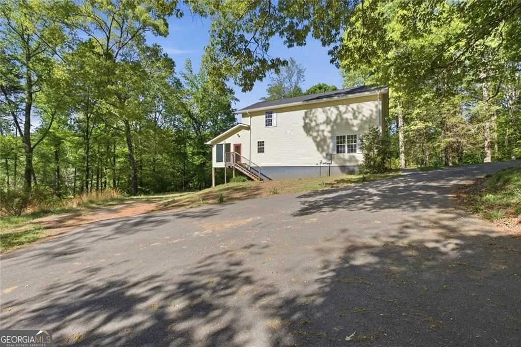 Photo of 3695 Ledan Road