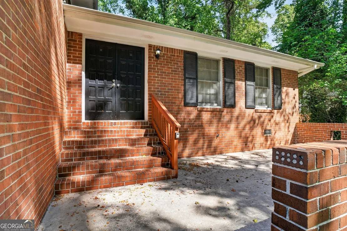 Photo of 2686 Shadowbrook Drive