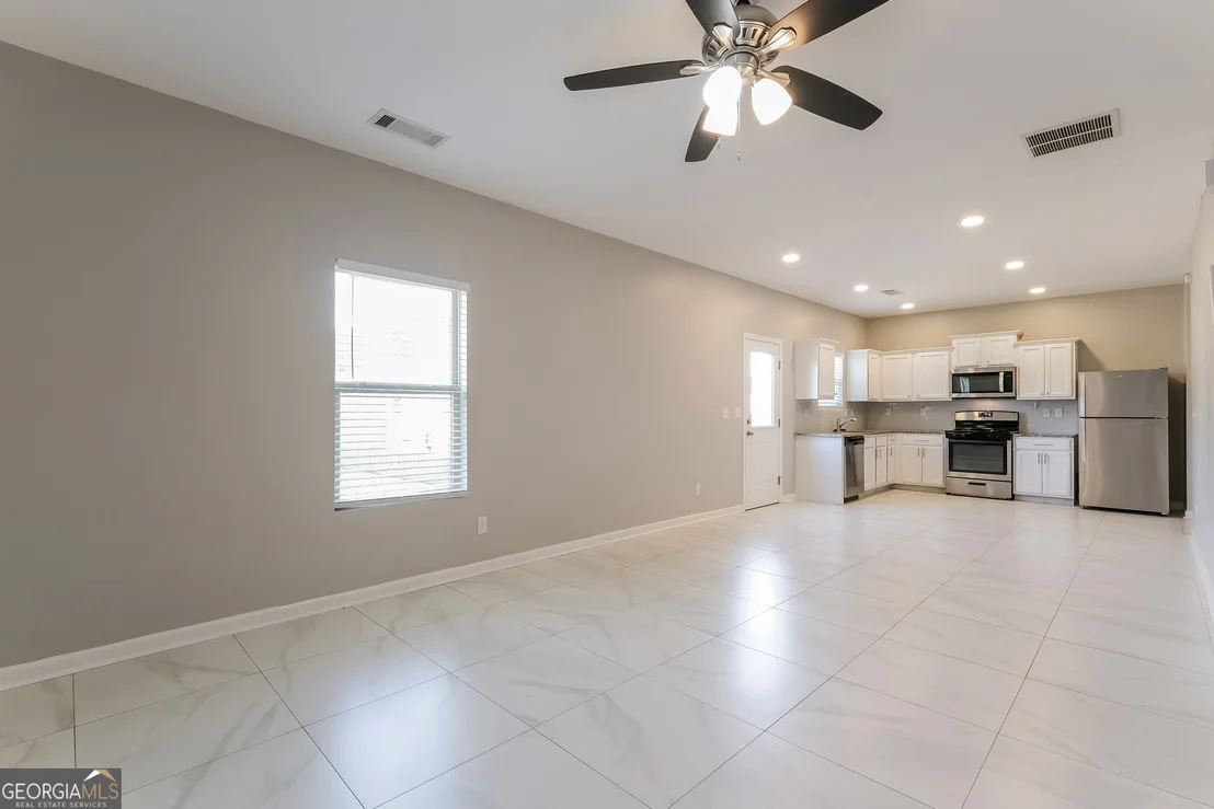 Photo of 100 Dalgety Crossing