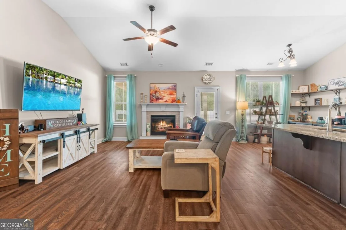 Photo of 161 Laguna Way