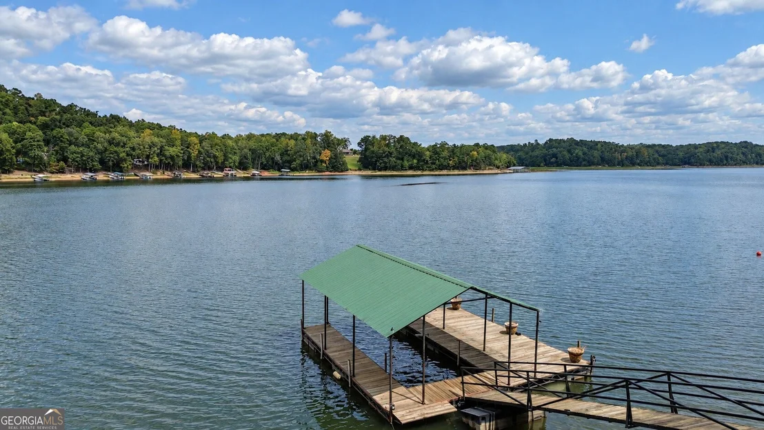 Photo of 669 Shorewood Circle