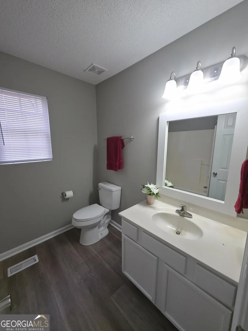 Photo of 274 Chesterton Drive