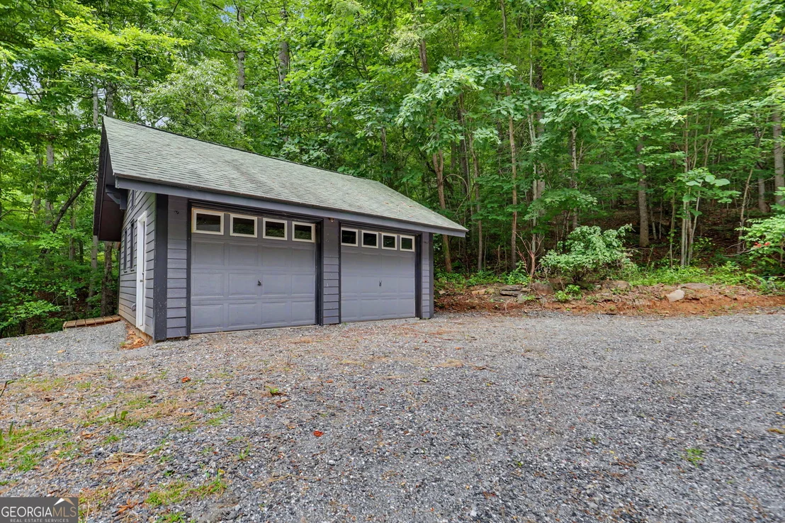 Photo of 996 Crestview Drive