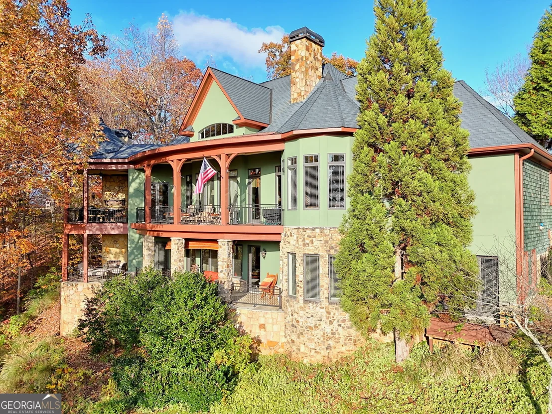 Photo of 689 Waterfall Drive