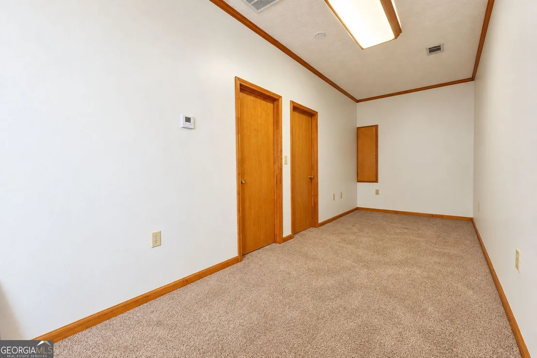 Photo of 370 Davis Road