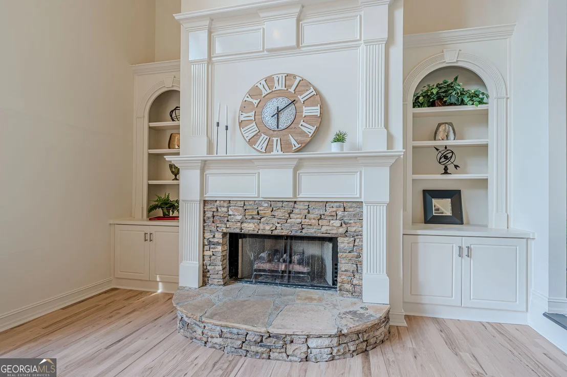 Photo of 6270 Deerwoods Trail