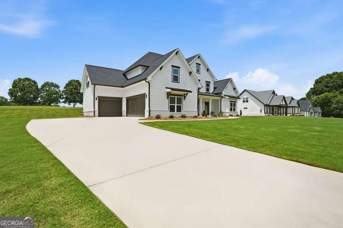 Photo of 2049 Chestnut Oak Trail