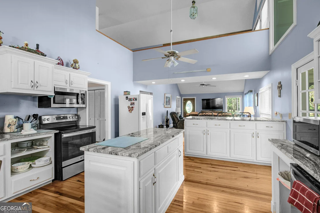 Photo of 215 Wessmanor Drive
