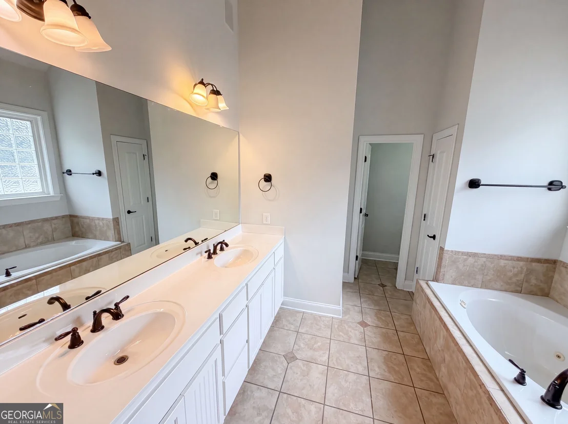 Photo of 212 Westwind Drive