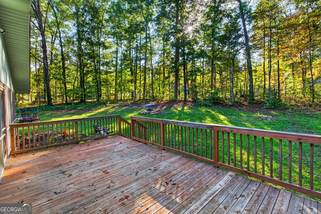 Photo of 123 Lakeview Circle