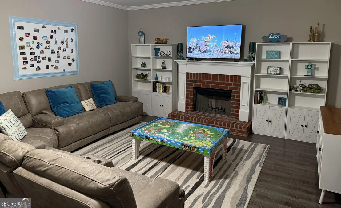 Photo of 225 Fieldcrest Drive