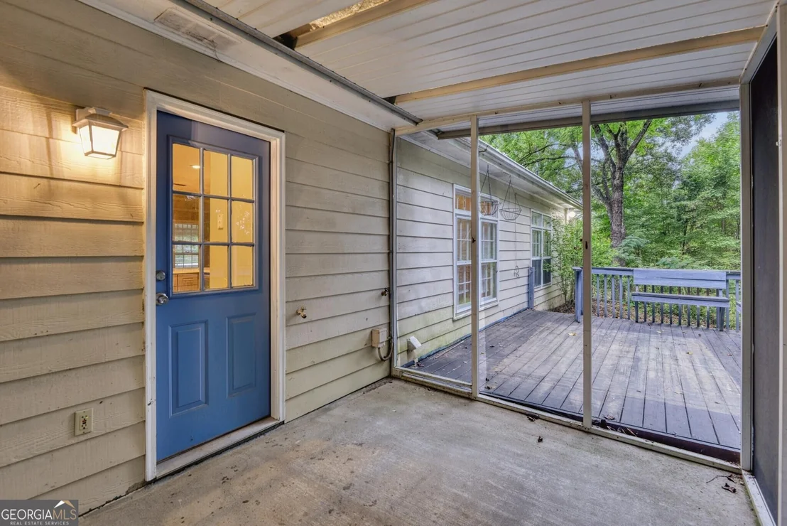 Photo of 2880 Highpoint Road