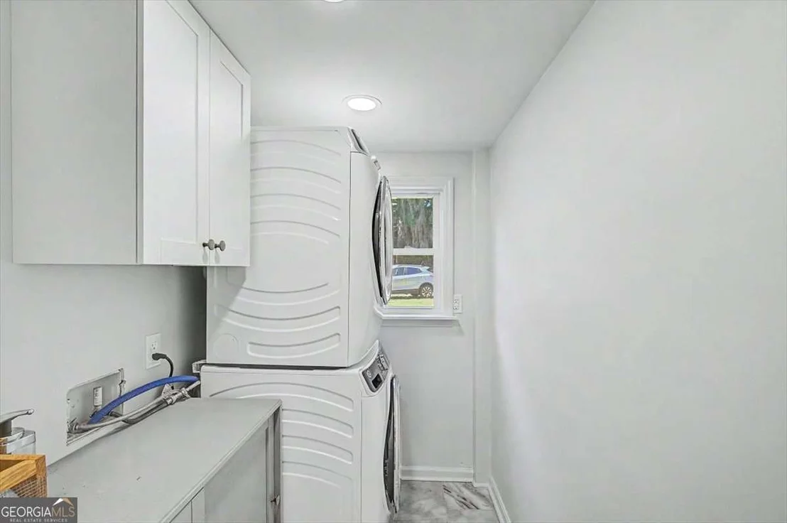 Photo of 210 Battery Way
